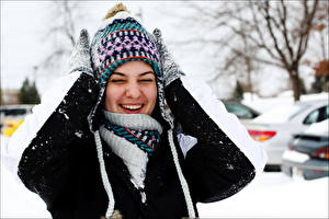Фото Улыбка Зубы Смеются молодая женщина