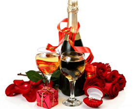 Обои для рабочего стола Розы Напитки Игристое вино Бокал Лента Подарков Бутылки цветок