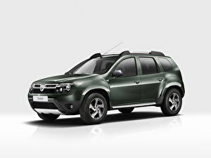 Картинки Дасиа Зеленая Металлик 2012 Duster Delsey Автомобили